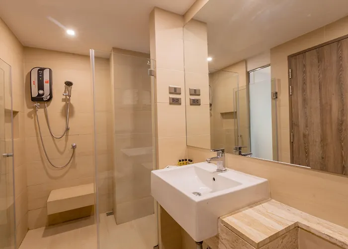 B2 Bangna Premier 3* Bangkok