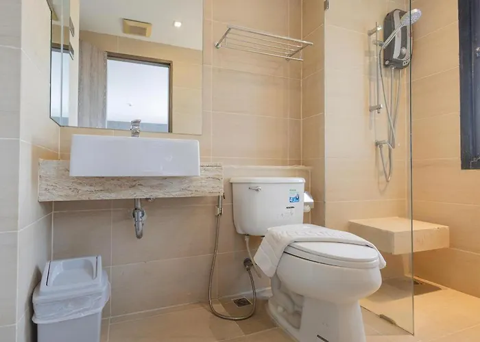 מלון B2 Bangna Premier 3*