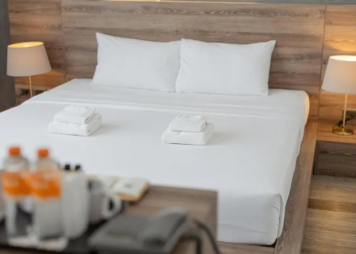 Hotel B2 Bangna Premier 3*