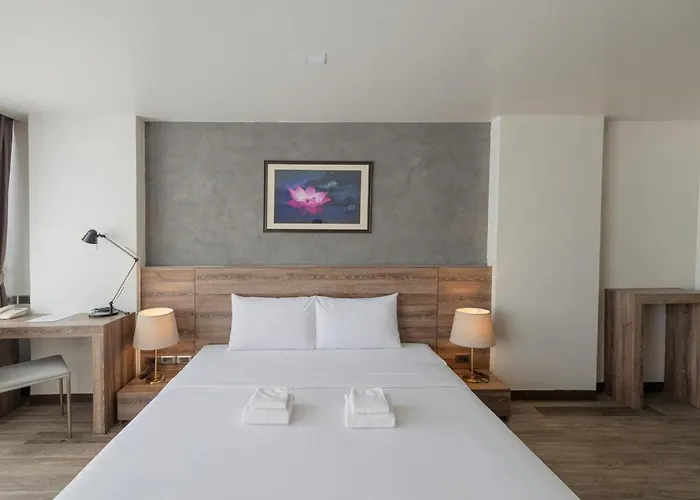 B2 Bangna Premier 3* 방콕